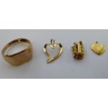 Gold and yellow metal collectables: to include a 9ct gold signet ring 11
