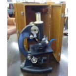 A mid 20thC Prior student's microscope, model no.