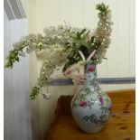 A modern Chinese porcelain vase,