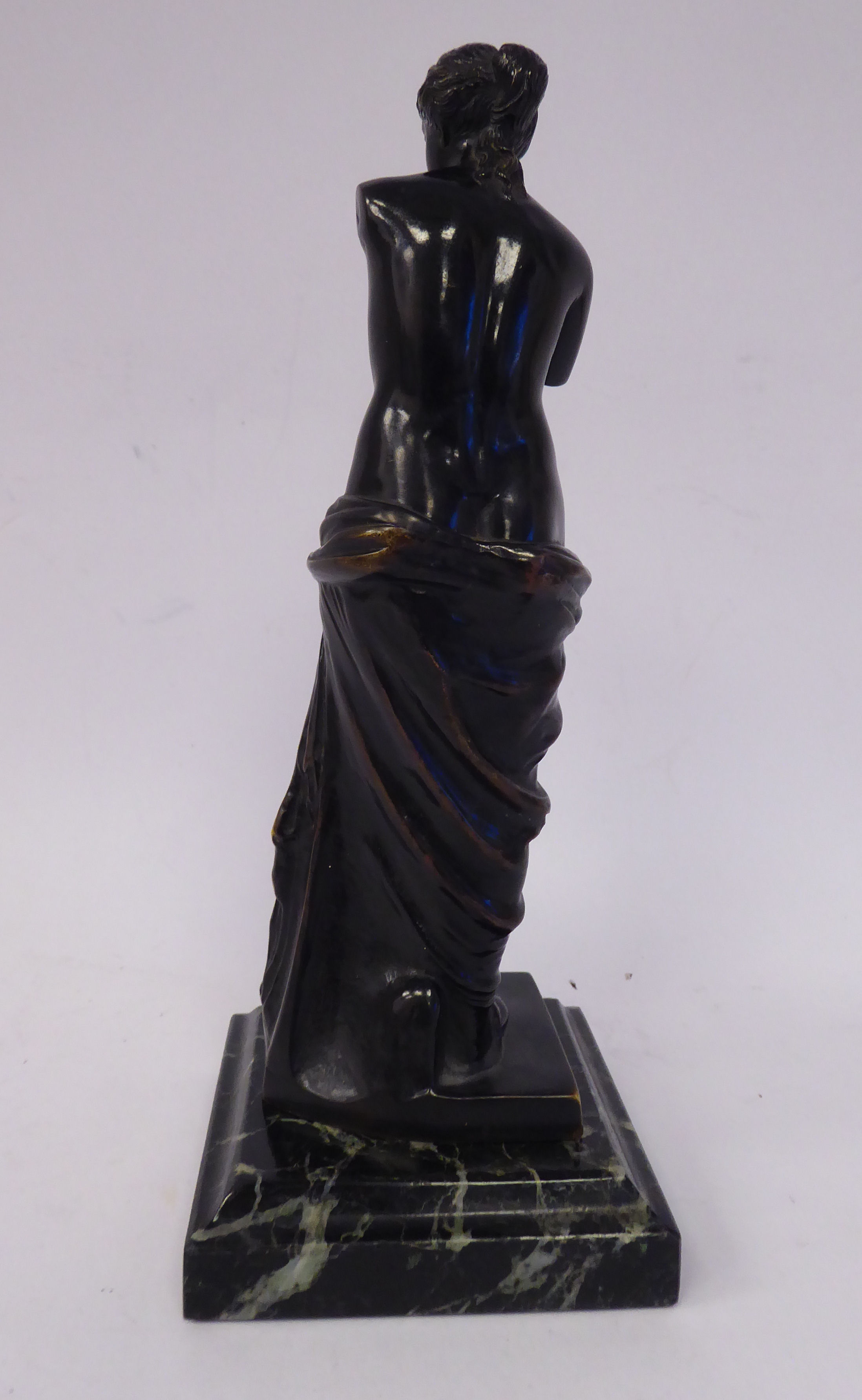 A late Victorian black patinated bronze figure 'Venus de Milo' on a marble plinth 10''h - Image 4 of 7