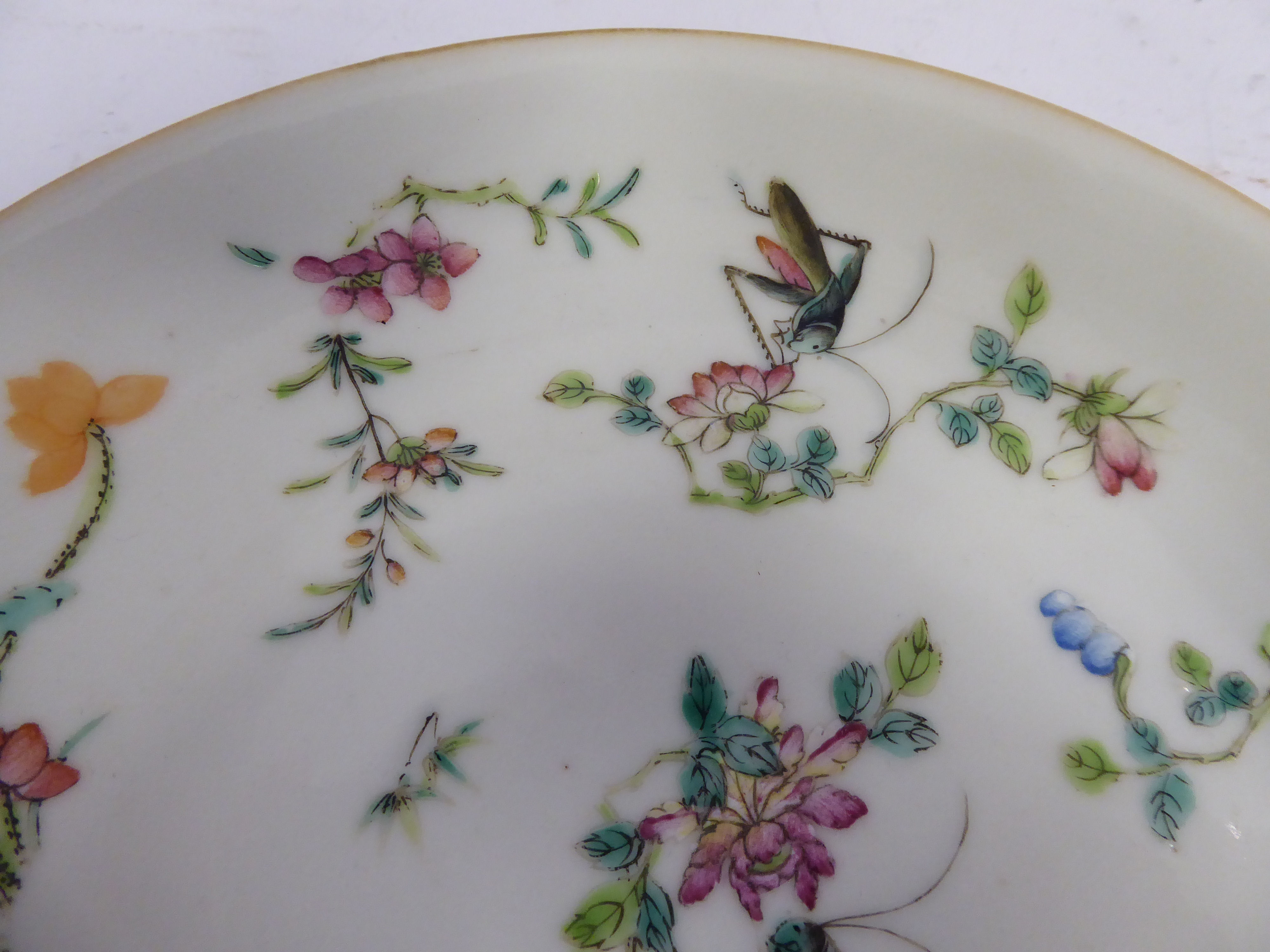 A late 19thC Chinese porcelain dish, - Image 4 of 6