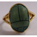 An 18ct gold ring,
