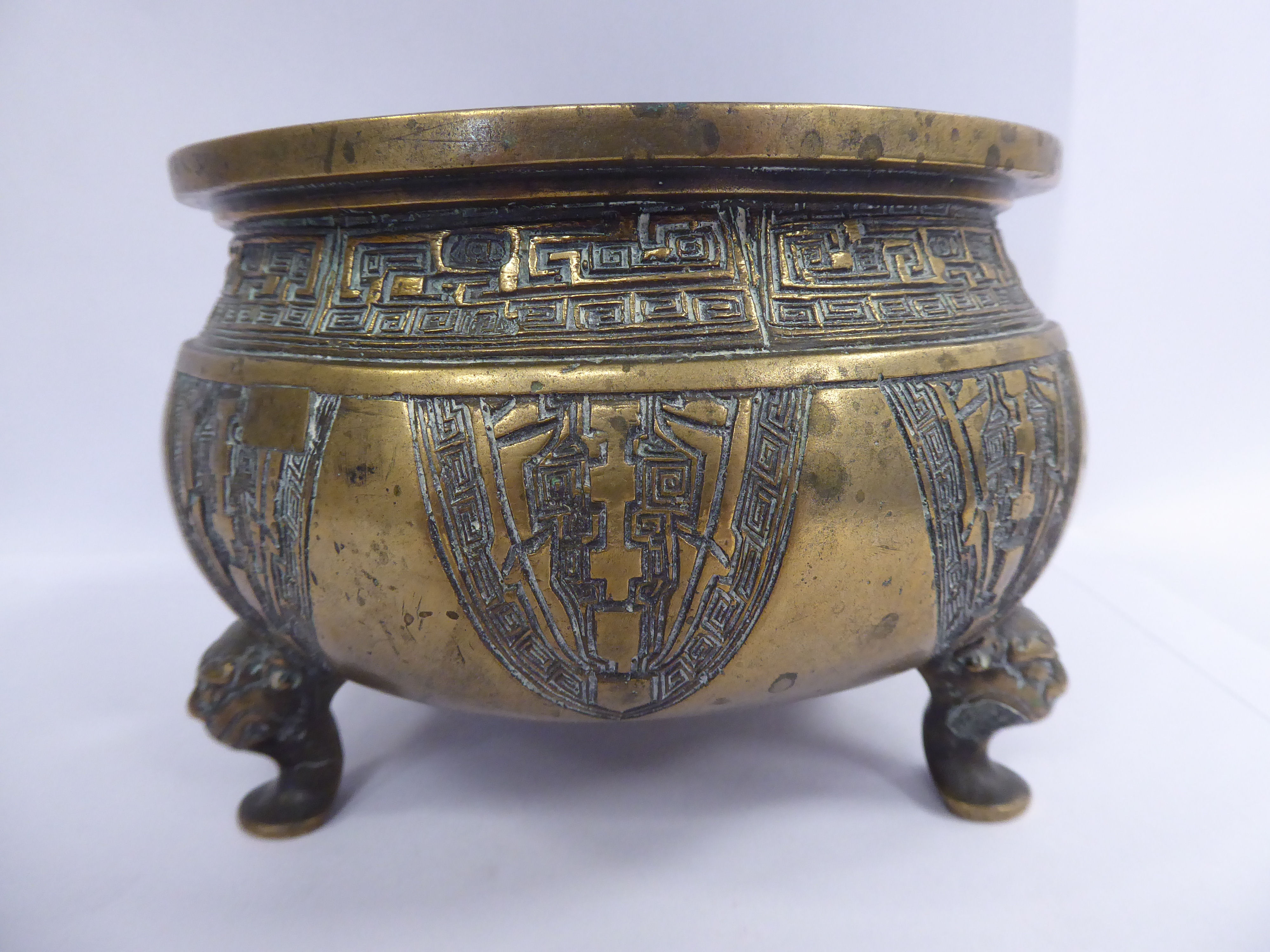 A late 18th/early 19thC Chinese bronze censor of squat, bulbous form, - Image 5 of 8