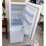A Fridgemaster 60/40 fridge/freezer 56''h 20''w CB