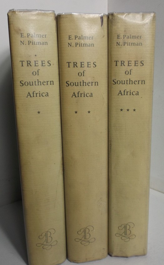 Eve Palmer & Norah Pitman Trees of Southern Africa 3 volumes.  Pictorial dust-jackets with - Image 2 of 4