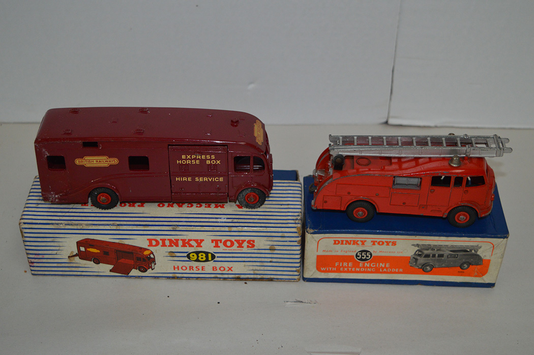 Dinky Toys, to include: 981 horse box, boxed; and 555 fire engine with extending ladder, boxed.