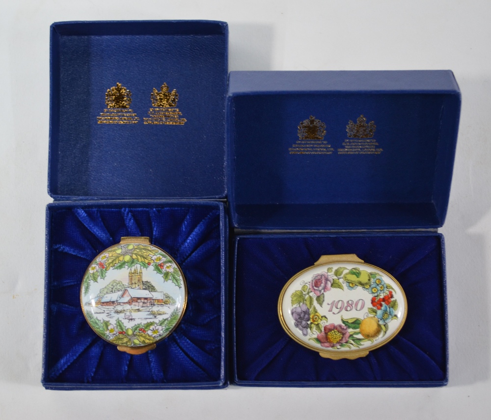 A Bilston & Battersea enamel box - National Trust 1982 and a 1980 Halcyon Days box - both boxed, - Image 10 of 11
