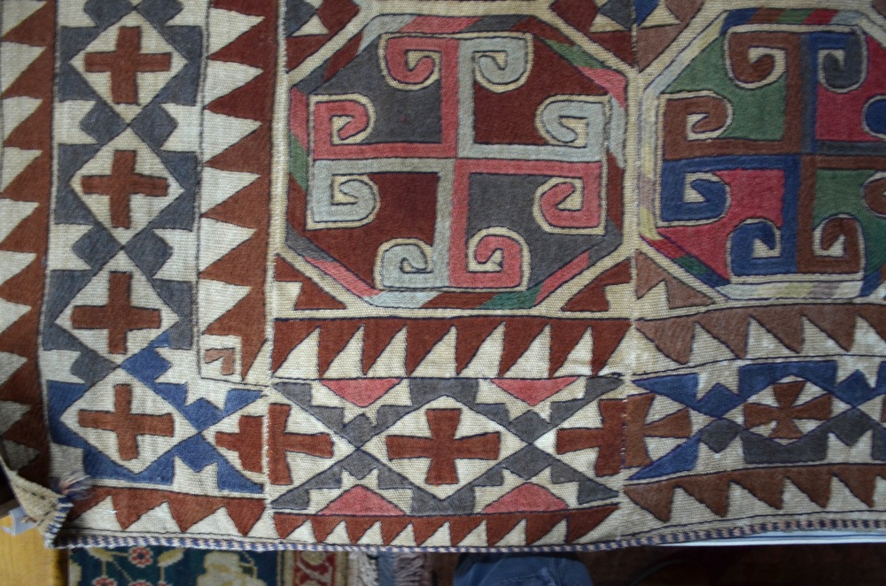 A South Uzbekistan kelim Suzani, woven i - Image 2 of 3