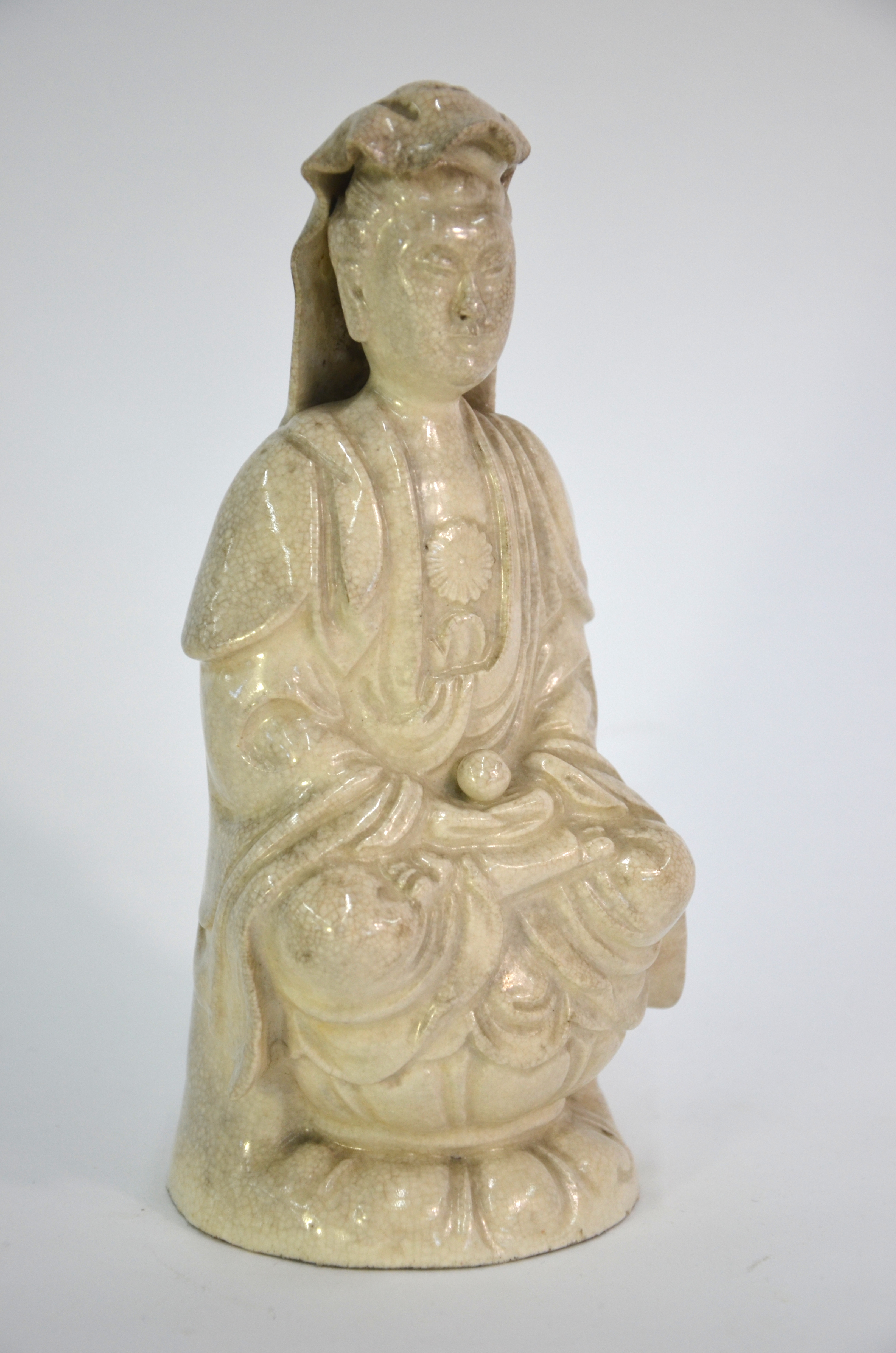A blanc-de-chine style figure of Guanyin, the Bodhisattva of Mercy; seated in dhyanasana on a - Image 2 of 8