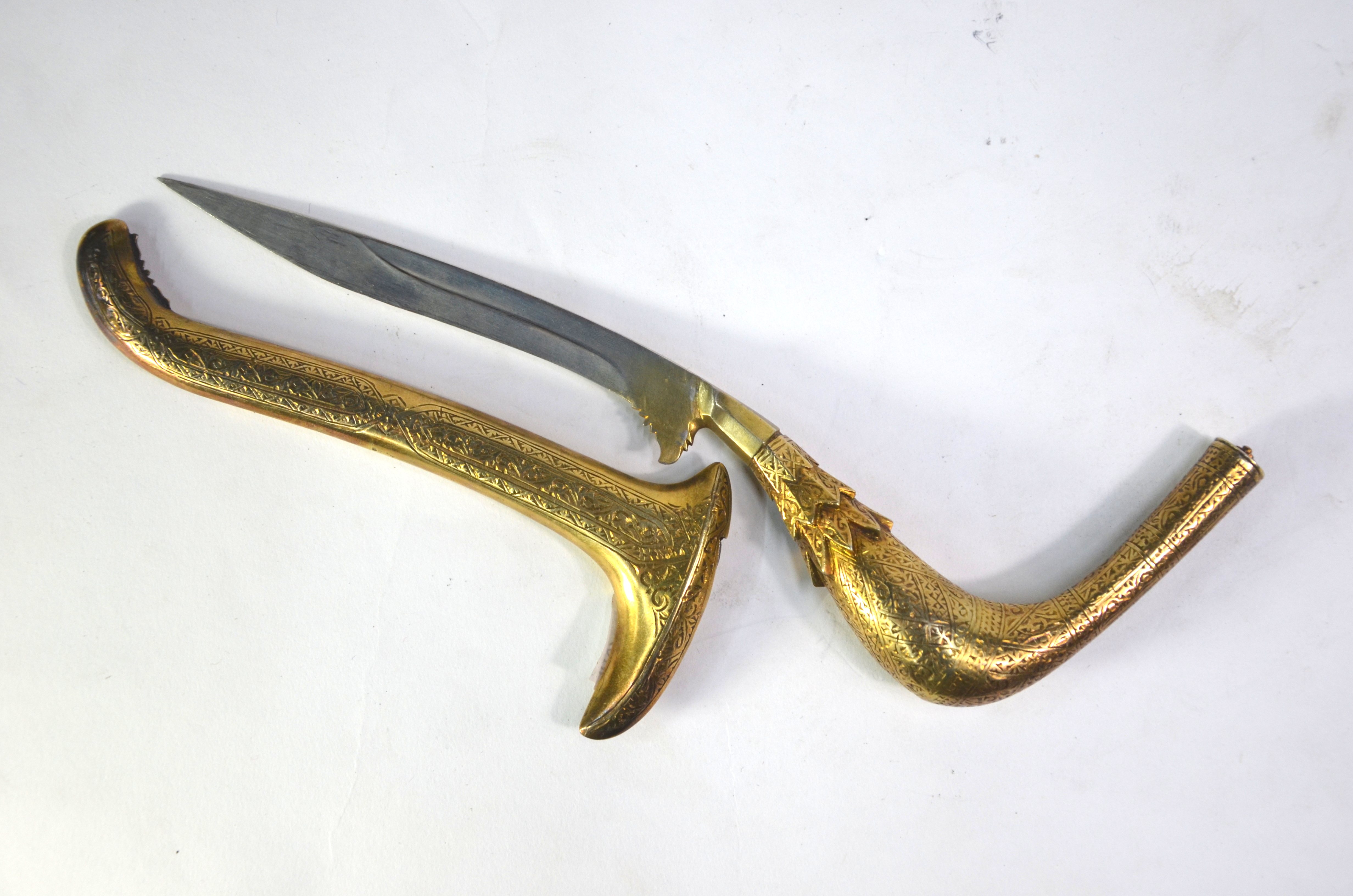 A small Northern Sumatran Kris and scabbard, overall length 27 cm; together with a circular cash ( - Image 7 of 8