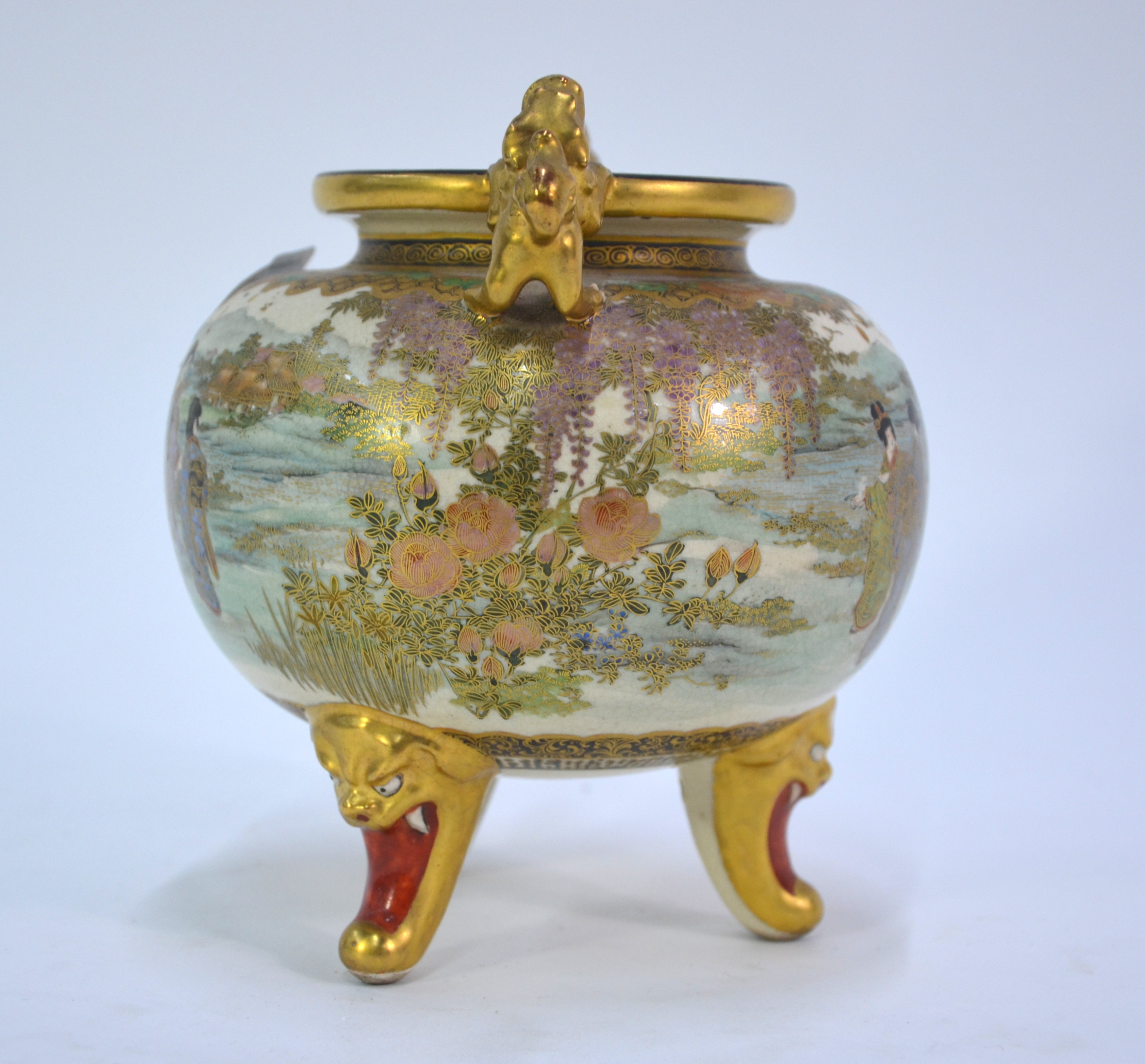 A Satsuma koro with pierced domed cover and karashishi finial; decorated in gilt and colours with - Image 5 of 9