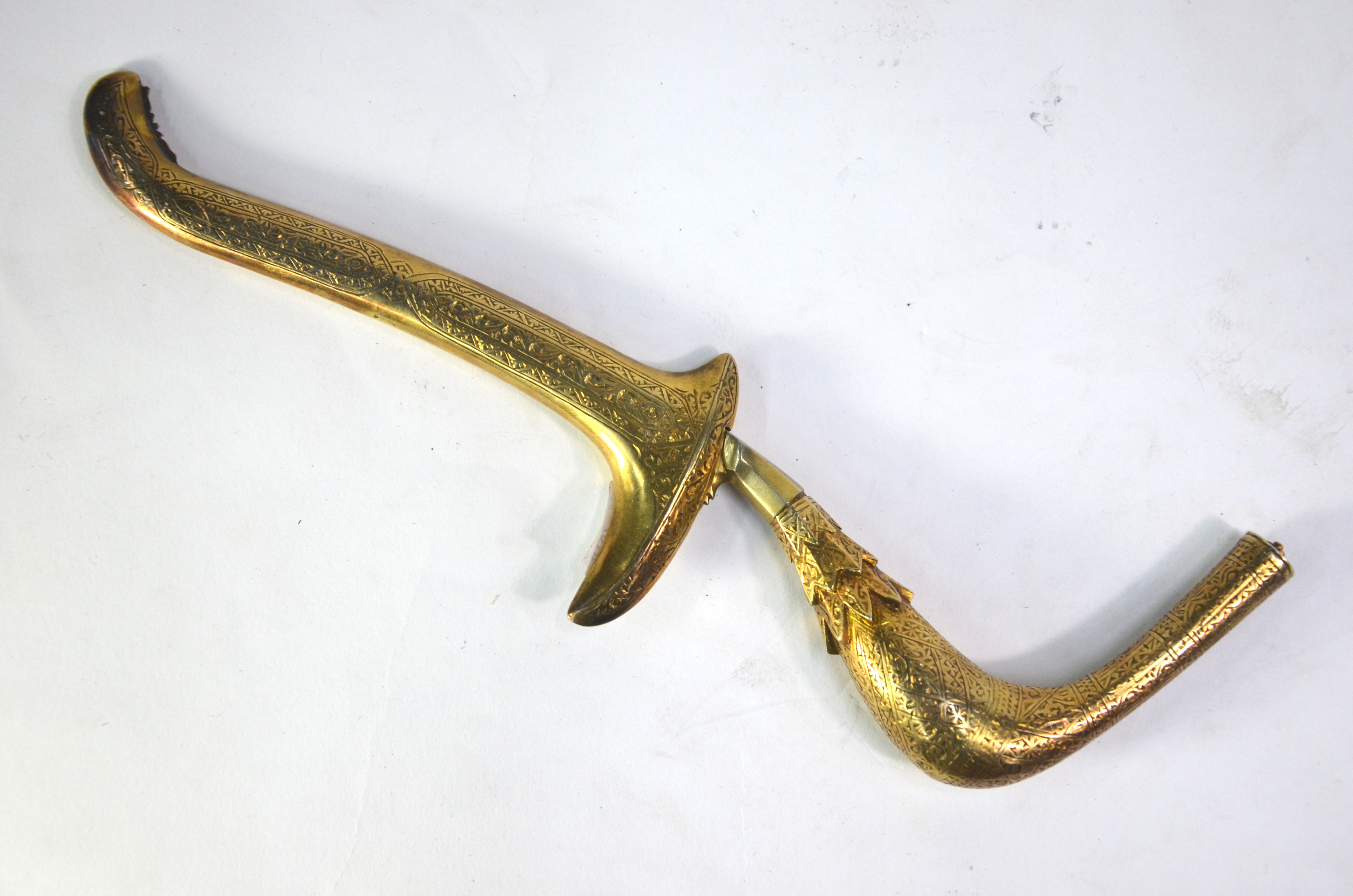 A small Northern Sumatran Kris and scabbard, overall length 27 cm; together with a circular cash ( - Image 6 of 8