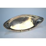 A George III silver snuffers tray of elliptical form with reeded rims and Adam-style pierced ends,