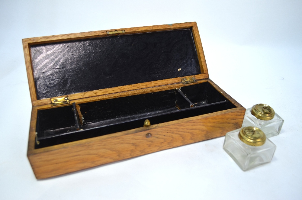 A cased set of fruit knives with loaded silver handles and electroplated blades, Sheffield 1910, - Image 8 of 8