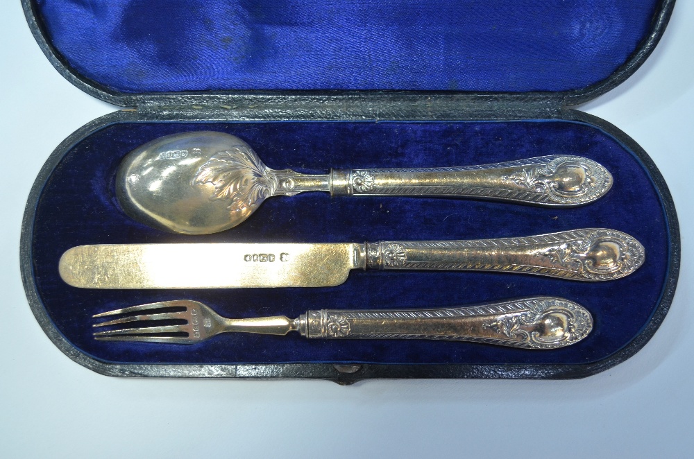 A cased twenty piece silver condiment set with blue glass liners including spoons, Birmingham 1938 - Image 3 of 11