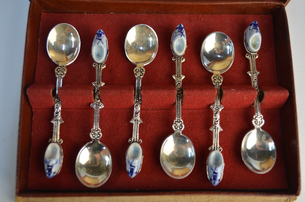 A cased twenty piece silver condiment set with blue glass liners including spoons, Birmingham 1938 - Image 2 of 11