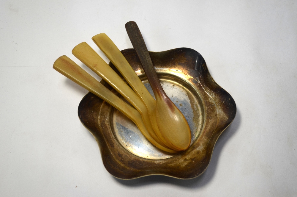 AMENDED DESCRIPTION A quantity of boxed and loose electroplated flatware, to/w a boxed set of - Image 5 of 5
