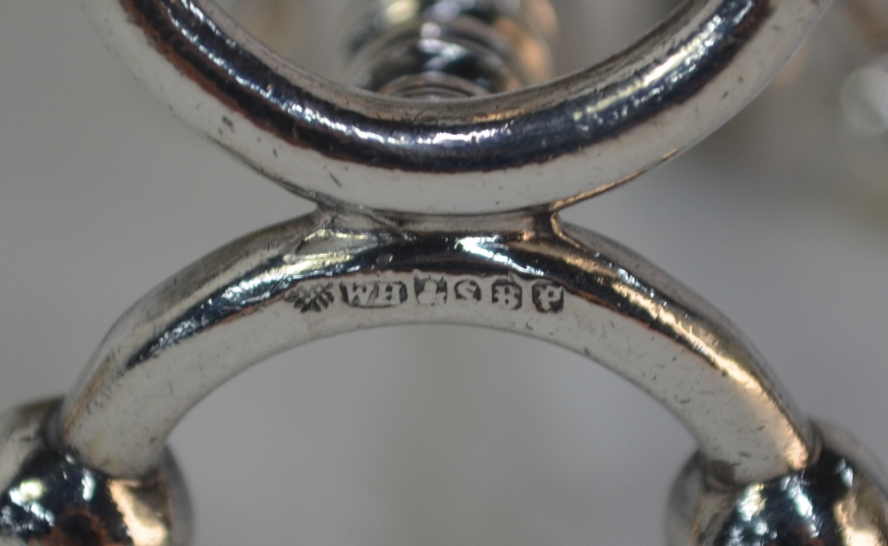 A silver three-piece condiment set with blue glass liners, to/w two silver napkin rings, an epns - Image 11 of 11