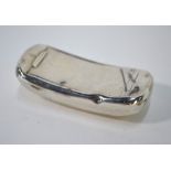 A George III silver snuff box of curved and rounded rectangular form with flush-fitting hinged