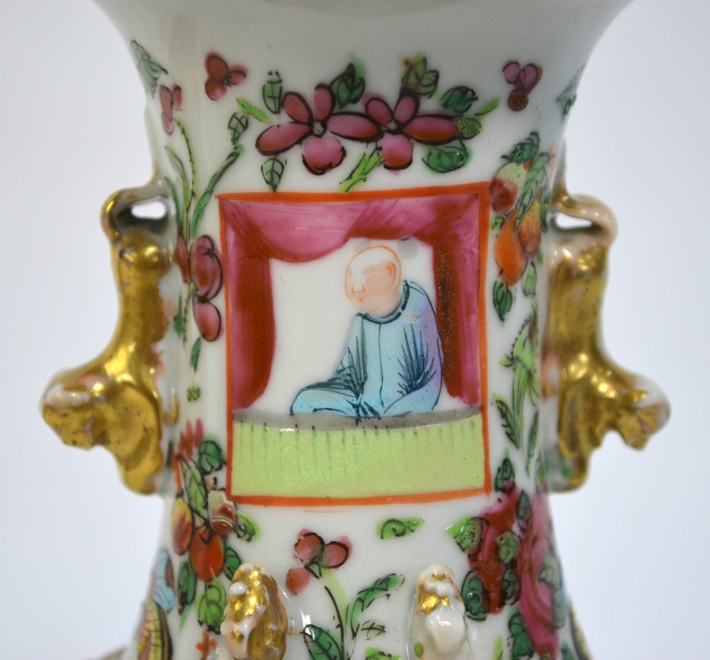 A pair of Canton famille rose vases; each one decorated with panels depicting Manchu/Chinese - Image 10 of 10