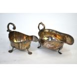 Two heavy quality silver sauce boats in the Georgian manner, Birmingham 1906 and London 1948, 13 oz