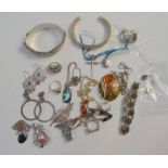 Various modern white metal jewellery including bangle, rings, agate pendant on chain, earrings etc