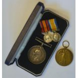 A WWI pair to 27865 Pte. A. T. Paget R.Berks. R., 1914-18 War Medal and Victory Medal to/w a