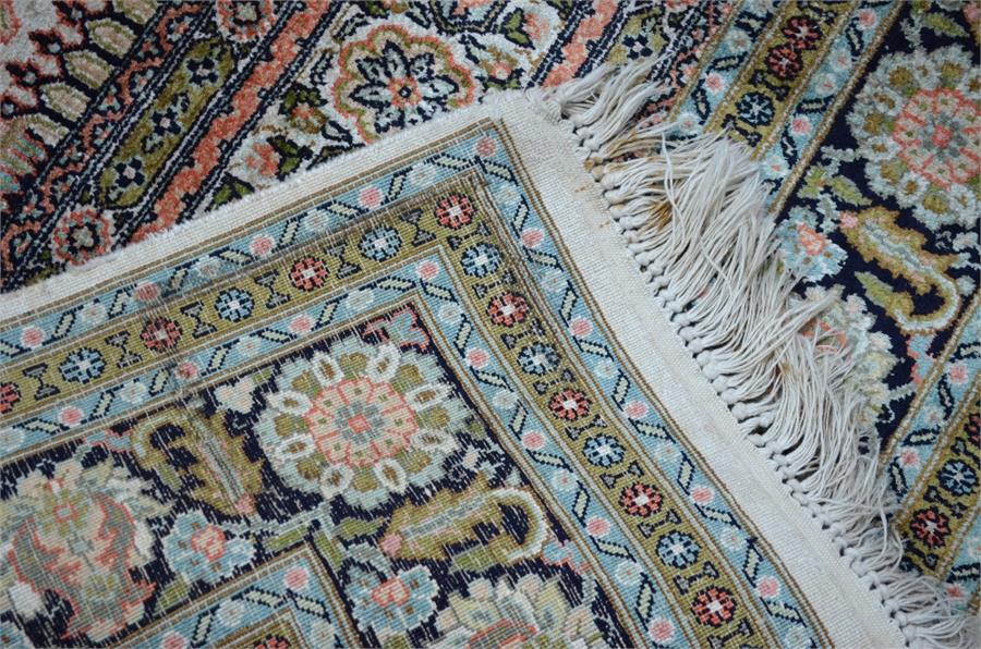 A silk Hereke rug, 3rd quarter 20th century, 190 cm x 122 cm - Image 3 of 3