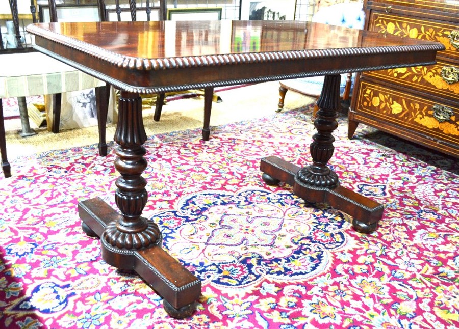 AMENDMENT - MAHOGANY A Victorian rosewood centre table, the well figured rectangular top with bead- - Image 3 of 3