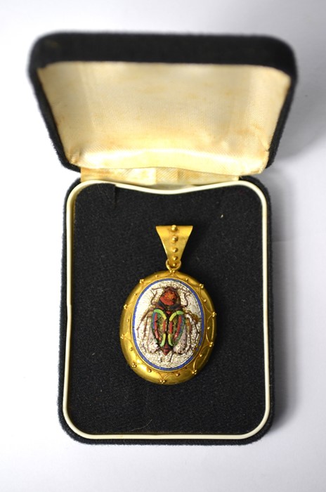 A Victorian Grand Tour oval locket, the gold case and hanger with beaded decoration set with oval - Image 2 of 3