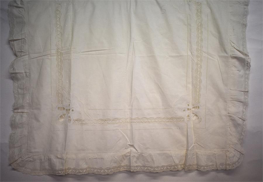Nine Continental antique pillowcases with crocheted edging and inserts, an embroidered crochet - Image 3 of 5