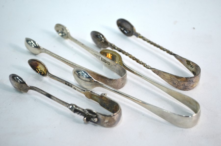 A mixed selection of Georgian and later silver teaspoons and sugar tongs, etc., 10.8 oz total - Image 3 of 4