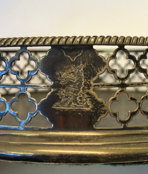 AMENDED DESCRIPTION - WINE BOTTLE COASTER NOT CRUET A George III wine bottle coaster with - Image 3 of 7