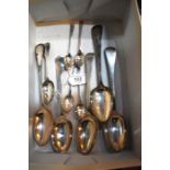 Five Georgian OEP silver table spoons, various makers and dates, to/w five teaspoons, 11.5 oz total