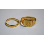An 18ct yellow gold gentleman's signet ring with engraved initials HGG, size X/Y, 7.9g to/w a 22ct
