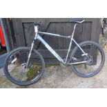 Carrera Vengeance 27.5 hardtail mountain bike 55cm grey frame [p18067208]