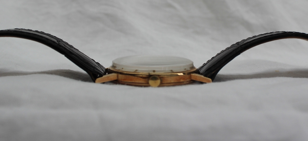 A 9ct yellow gold Gentleman's Longines wristwatch, - Image 5 of 8