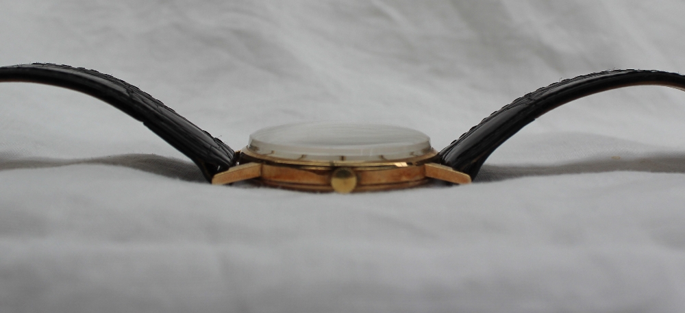 A 9ct yellow gold Gentleman's Longines wristwatch, - Image 6 of 8