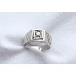 A solitaire diamond ring, set with a round brilliant cut diamond, approximately 0.