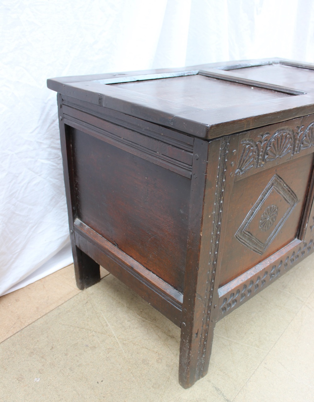 A 17th century oak coffer, - Image 4 of 6