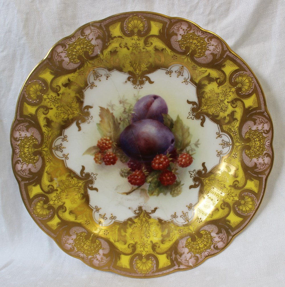 A set of three Royal Worcester porcelain cabinet plates painted with peaches and gooseberries by - Image 5 of 22