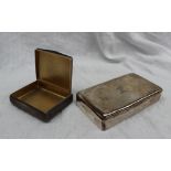 A continental silver tobacco box with reeded decoration and a gilt interior, marked 900,