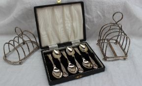 A Victorian silver four division toast rack, London, 1887, Jacob Berman,