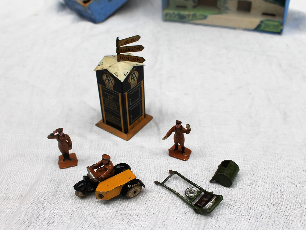 A Dinky Toys No.44 - A.A. - Image 2 of 4