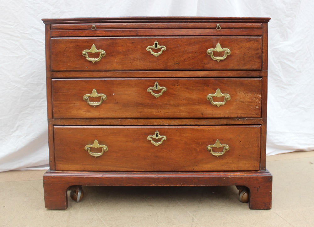 A George III style mahogany chest the rectangular planked top above a brushing slide and three - Image 2 of 6