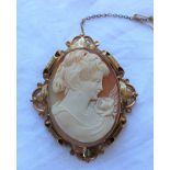 A 9ct gold cameo brooch,