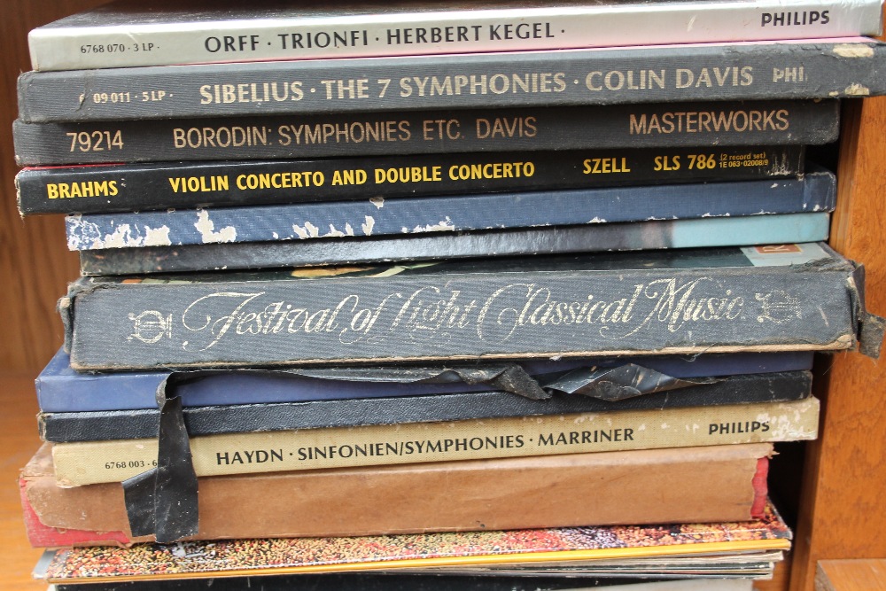 A large quantity of records including Classical, - Image 7 of 8