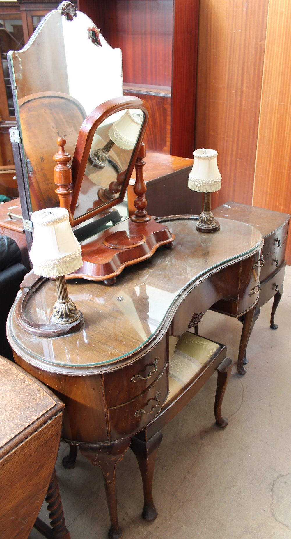 A 20th century walnut bedroom suite comprising two wardrobes and a dressing table together with a - Image 4 of 4