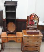 An Edwardian mahogany dressing table together with a mahogany chest of drawers,
