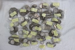 A large collection of half crowns from 1911-1936, 1911-1919 approximately 664 grams,